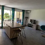 Location Port Frejus, Bord De Mer