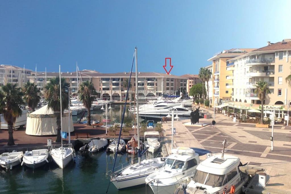 Apartment Location Port Frejus, Bord De Frejus