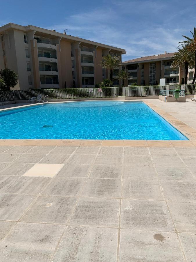 Location Port Frejus, Bord De *