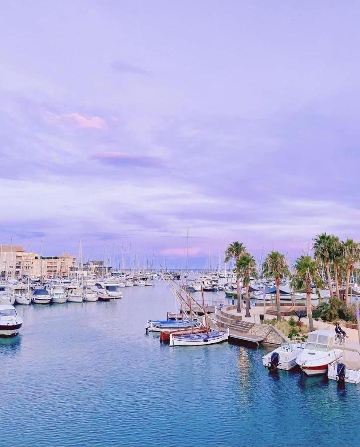 Location Port Frejus, Bord De Apartment *