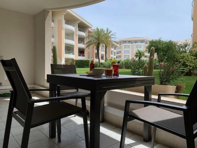 Location Port Frejus, Bord De * Frejus